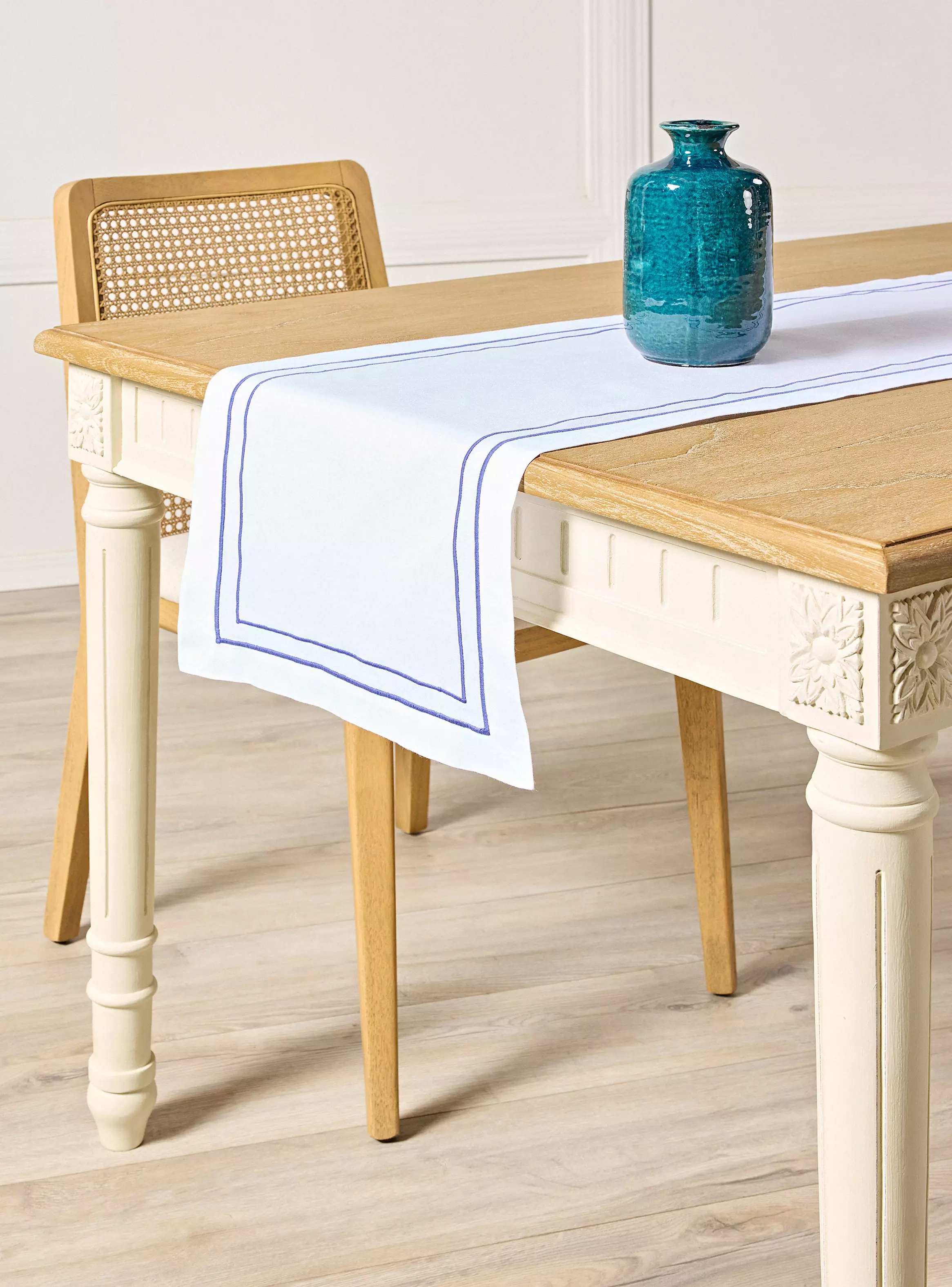 Miniatura de Camino de Mesa Saint Martin