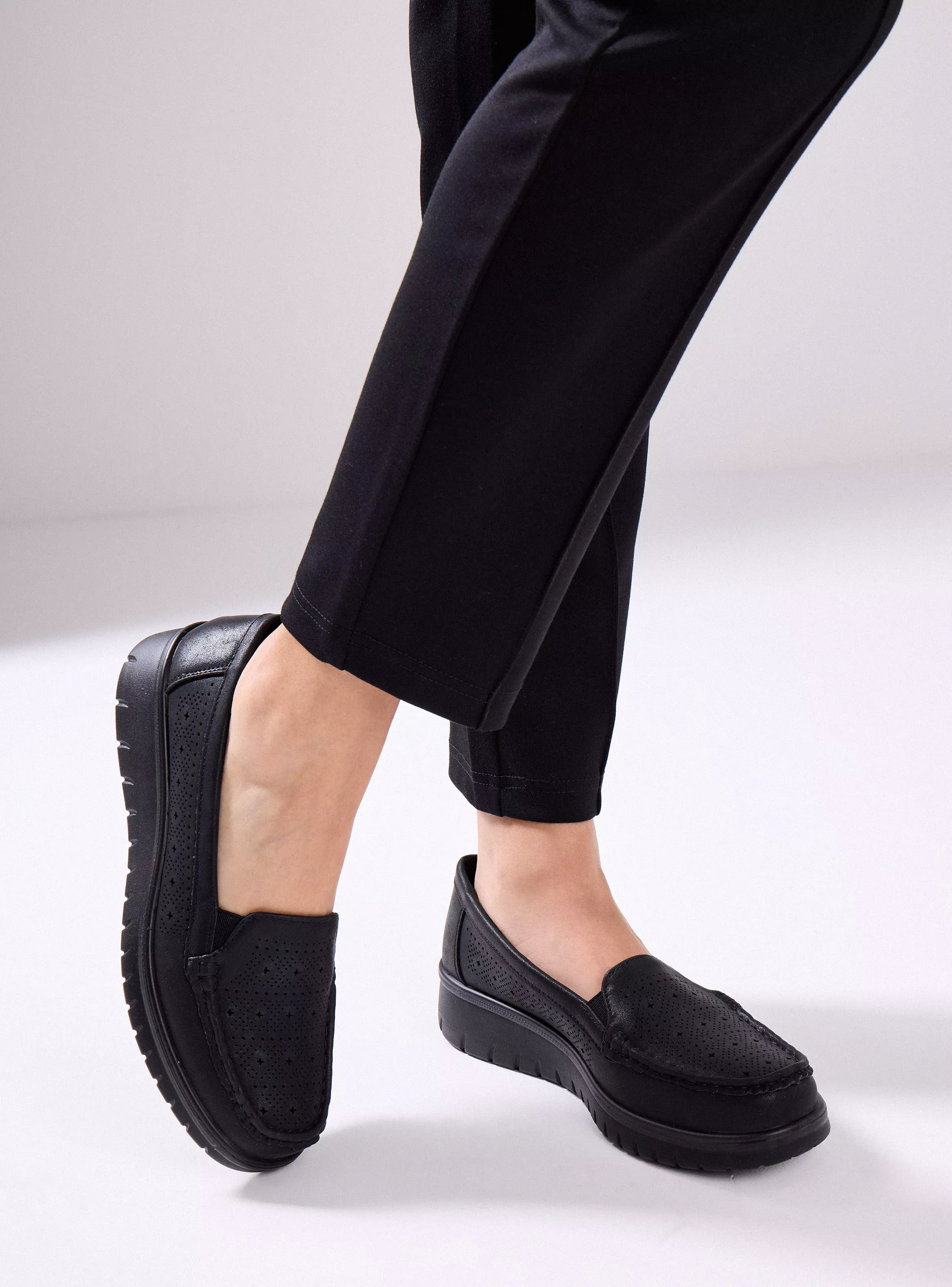 Imagen miniatura #1 para Mocasn Detalle Reptil Cua Mujer