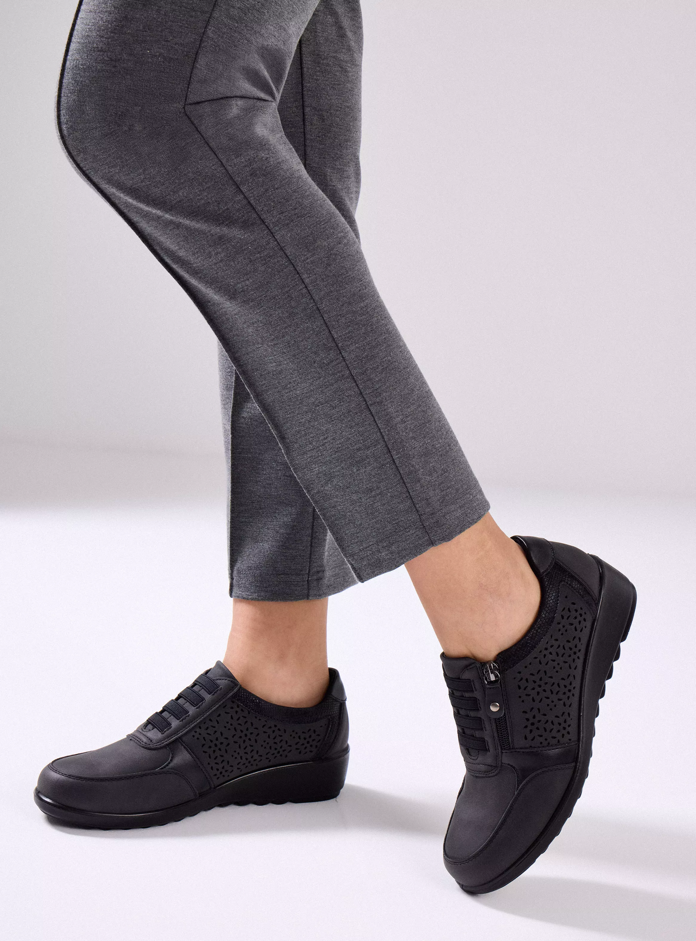 Imagen miniatura #1 para Zapatilla Urbana Cua Detalles Corte Laser Mujer