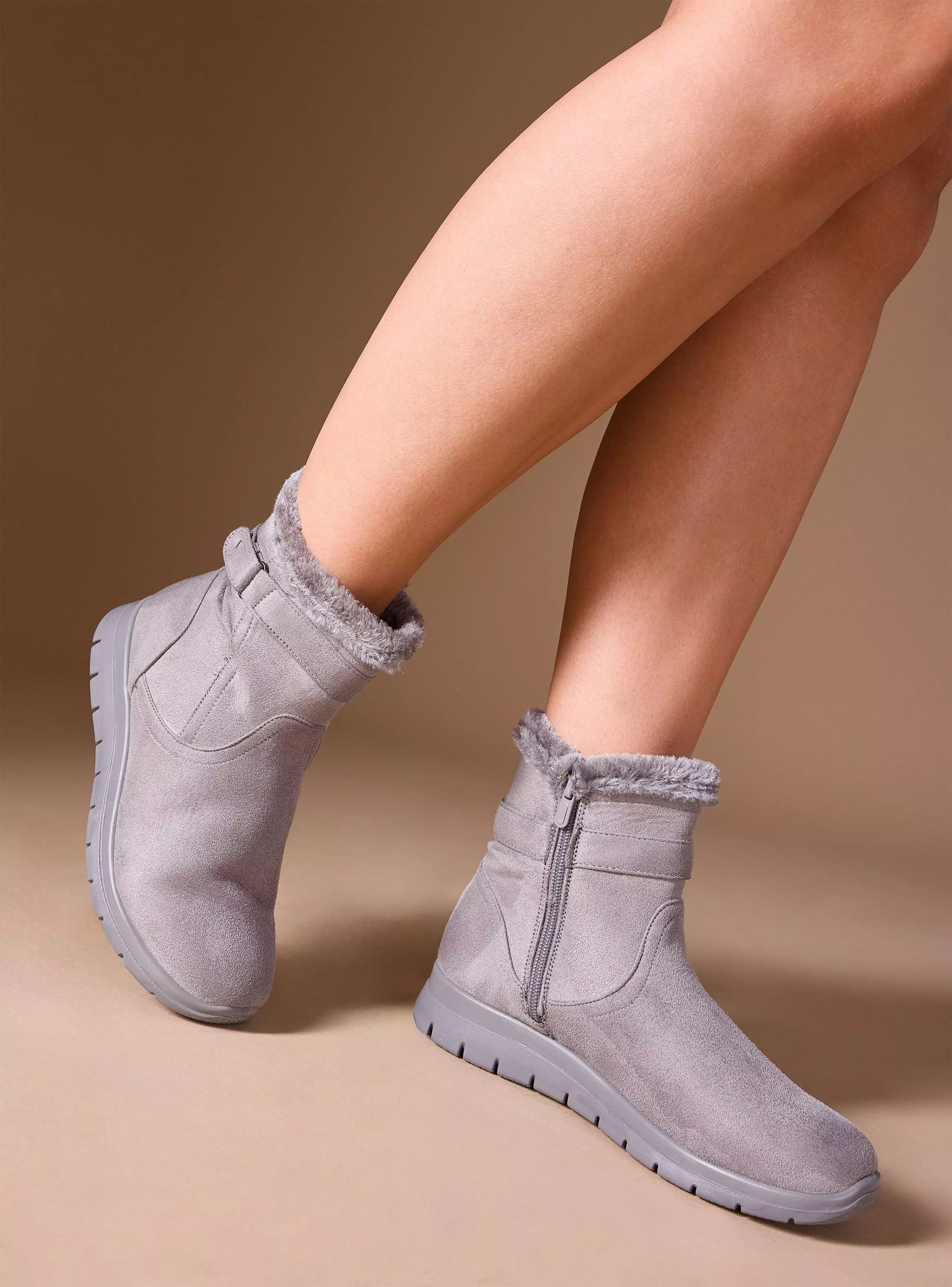 Imagen ampliada #1 para Botn Efecto Pelo Cua Mujer