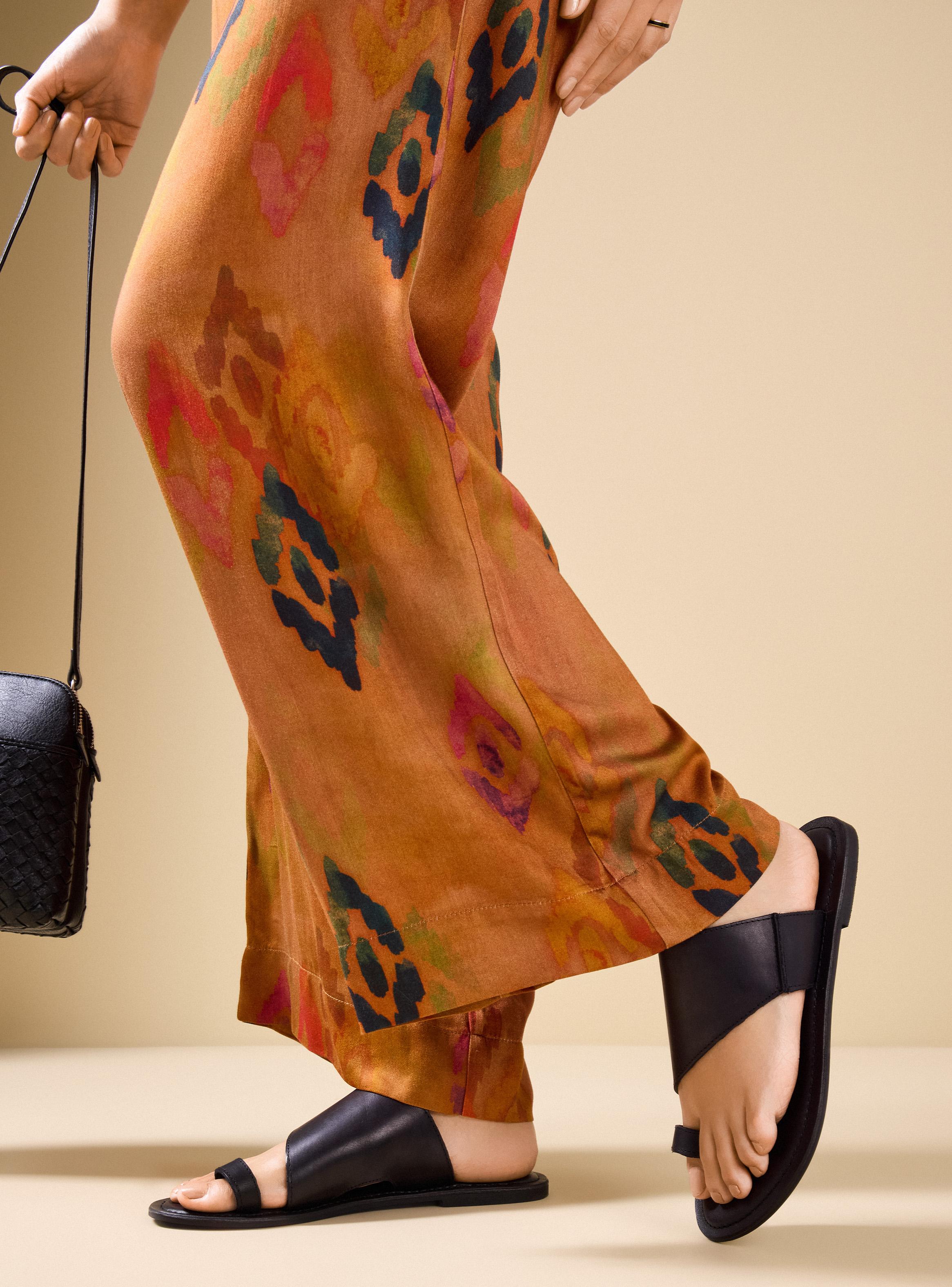 Imagen ampliada #1 para Sandalia con Dedo Tomado Cuero Mujer